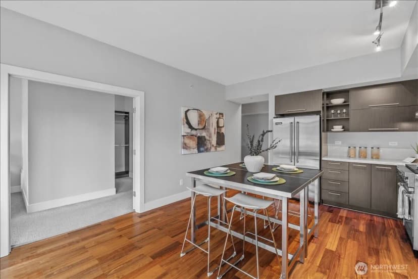 Property photo for 2911 2nd Avenue #506, Seattle photo 8