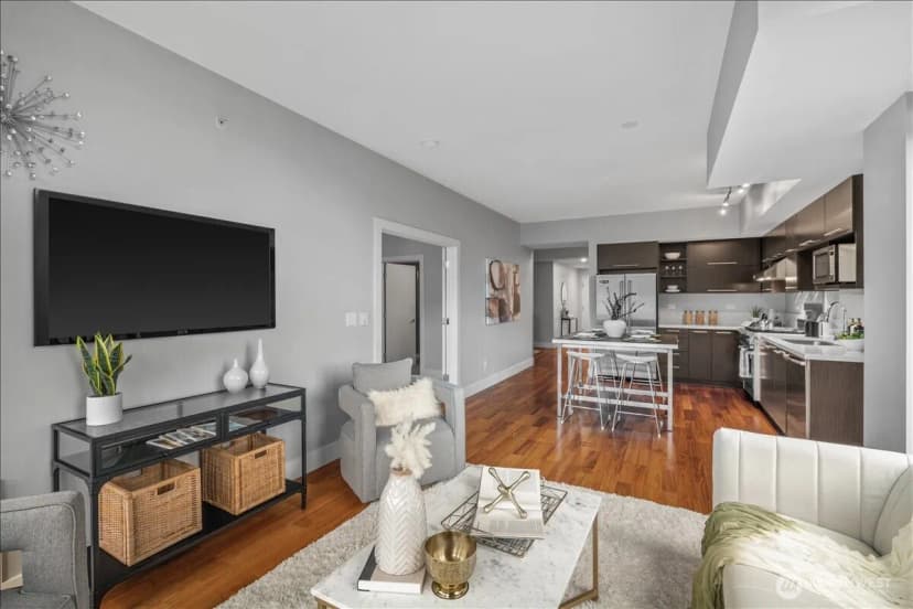 Property photo for 2911 2nd Avenue #506, Seattle photo 9