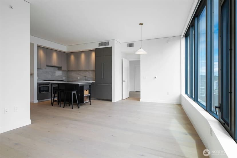 Property photo for 2510 6th Avenue #2603, Seattle photo 6