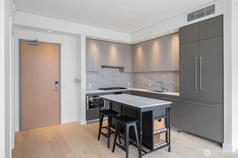 Property photo for 2510 6th Avenue #2603, Seattle photo 9