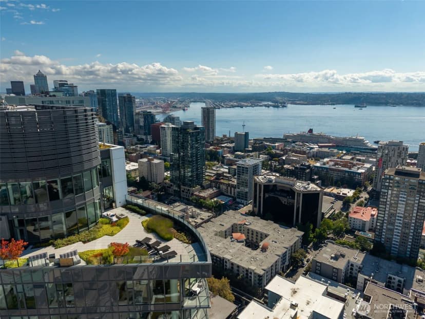 Property photo for 2510 6th Avenue #2603, Seattle photo 32