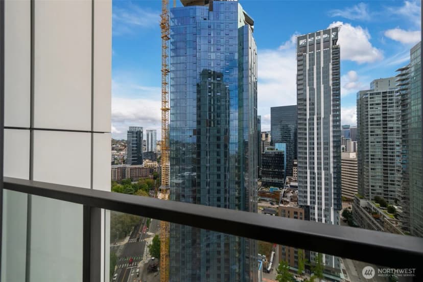 Property photo for 2510 6th Avenue #2603, Seattle photo 15