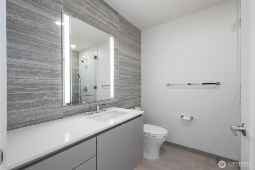 Property photo for 2510 6th Avenue #2603, Seattle photo 11
