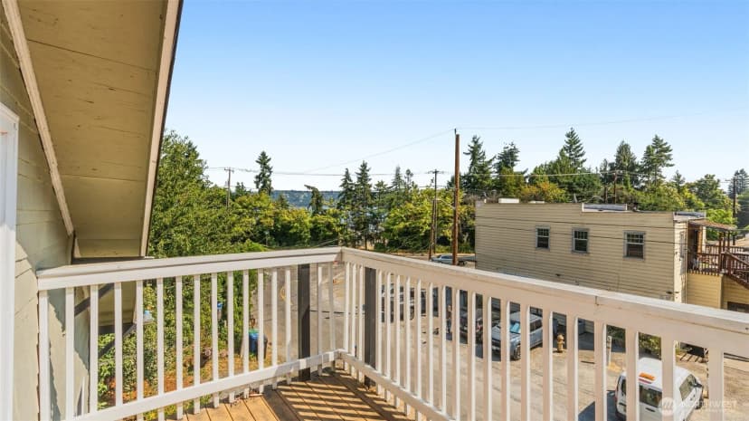 Property photo for 10015 68th Avenue S, Seattle photo 22