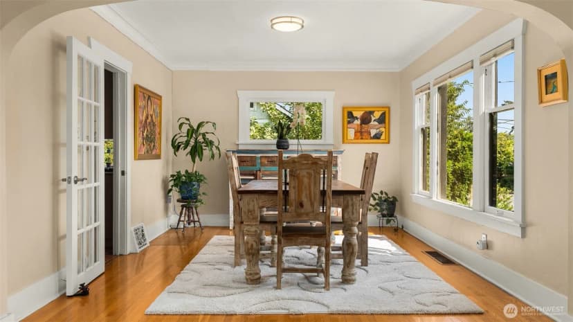 Property photo for 10015 68th Avenue S, Seattle photo 10