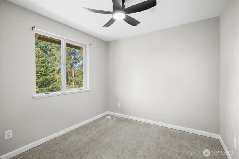 Property photo for 16308 44th Avenue E, Tacoma photo 12