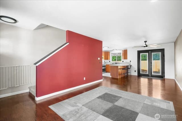 Property photo for 16308 44th Avenue E, Tacoma photo 4