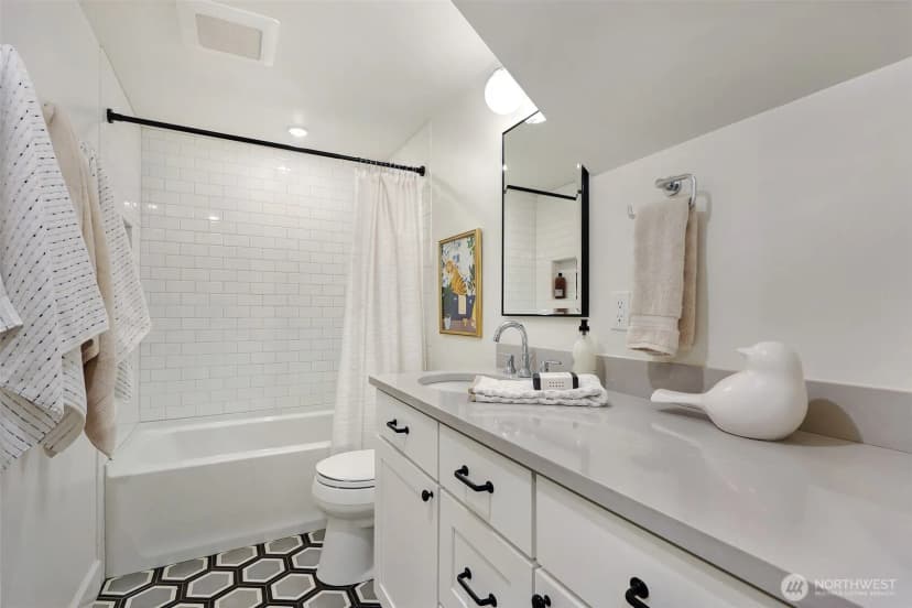 Property photo for 6912 32nd Avenue Nw, Seattle photo 27