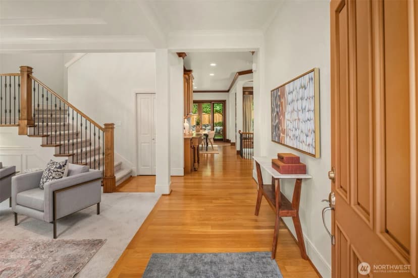 Property photo for 525 Timber Creek Drive Nw, Issaquah photo 3
