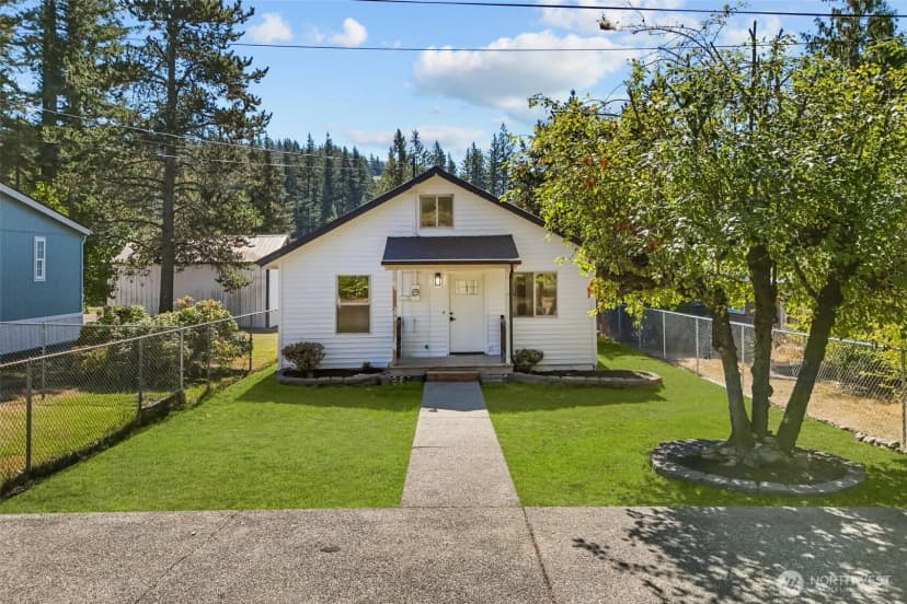 Property photo for 45511 Se 141st Street, North Bend