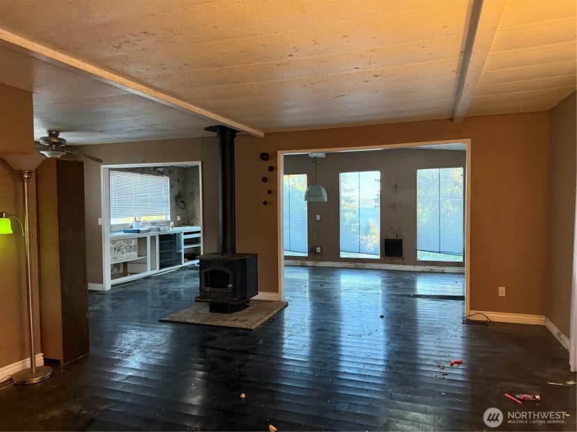 Property photo for 1911 1st Avenue W, Bremerton photo 11