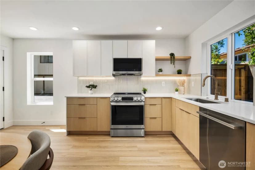 Property photo for 724 N 89th Street, Seattle photo 12