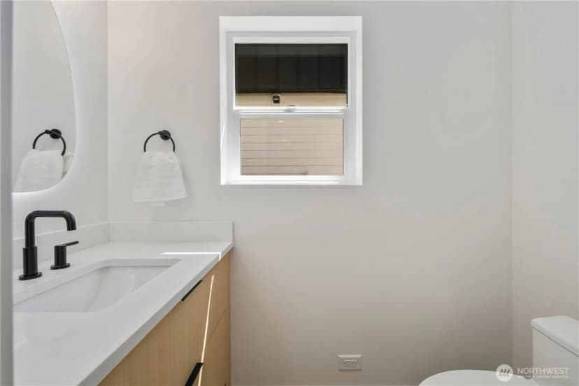 Property photo for 724 N 89th Street, Seattle photo 13