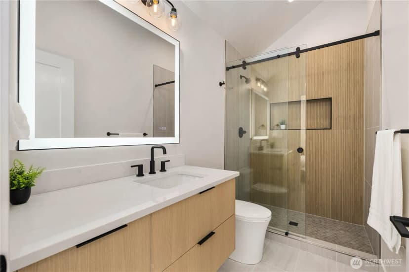 Property photo for 724 N 89th Street, Seattle photo 20