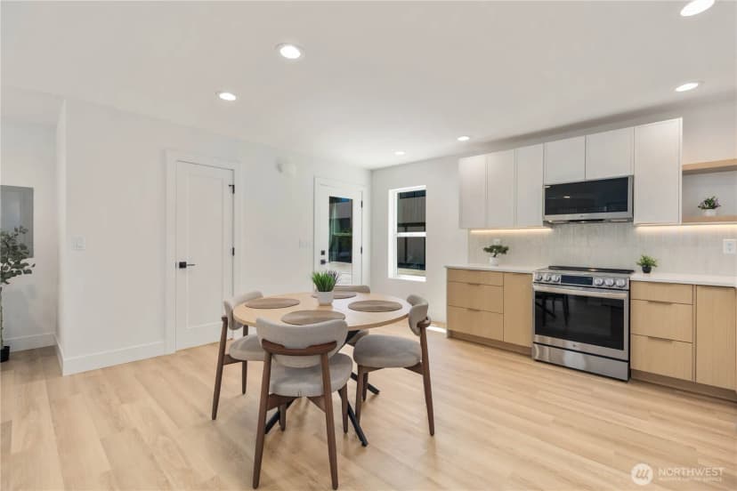 Property photo for 724 N 89th Street, Seattle photo 10