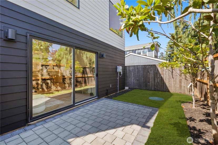 Property photo for 724 N 89th Street, Seattle photo 23