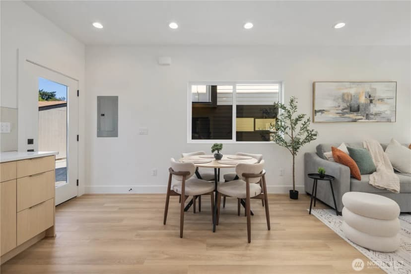 Property photo for 726 N 89th Street #b, Seattle photo 7