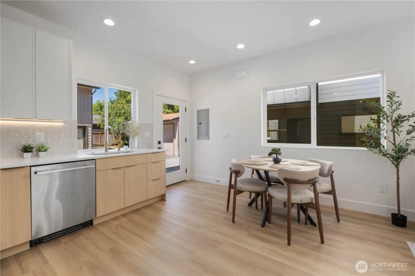 Property photo for 726 N 89th Street #b, Seattle photo 12