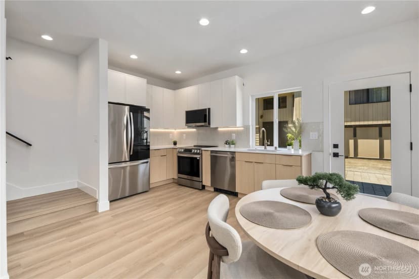 Property photo for 726 N 89th Street #b, Seattle photo 10