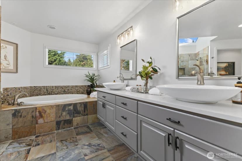 Property photo for 15505 33rd Avenue Se, Mill Creek photo 5