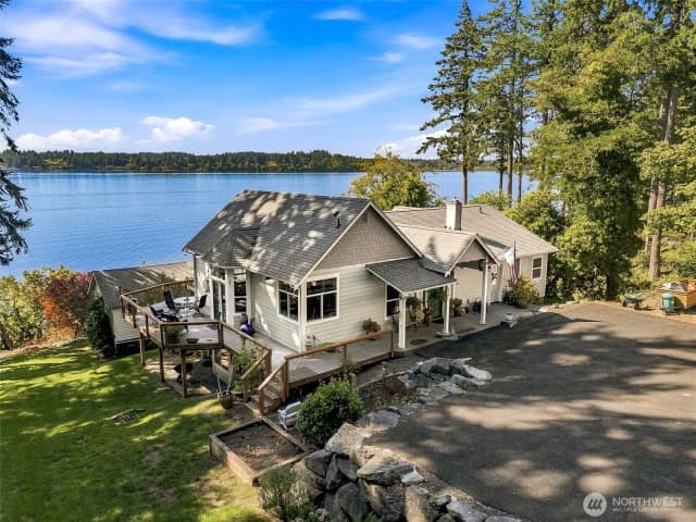 Property photo for 420 35th Avenue Ne, Olympia