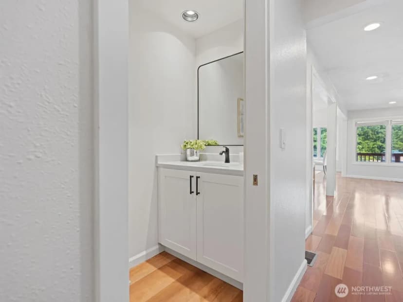 Property photo for 14512 Se 45th Place, Bellevue photo 22