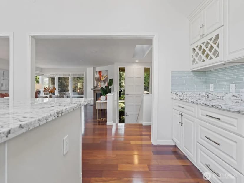 Property photo for 14512 Se 45th Place, Bellevue photo 7
