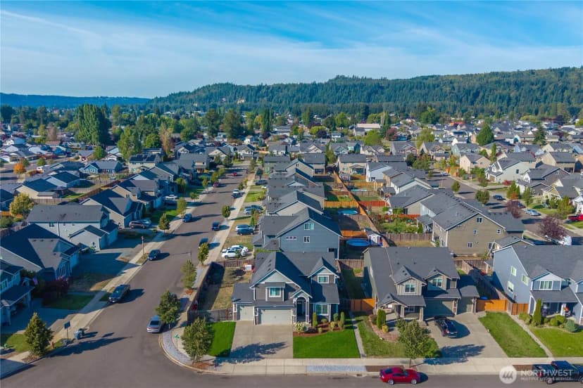 Property photo for 415 Buell Street Sw, Orting photo 3