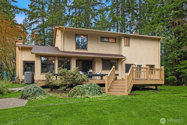Property photo for 22223 Ne 82nd Place, Redmond photo 2