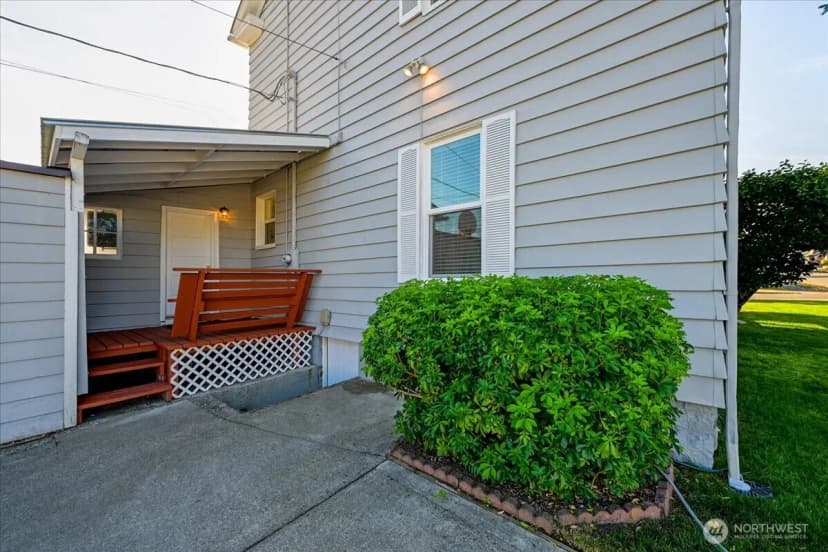 Property photo for 3121 N 8th Street, Tacoma photo 37