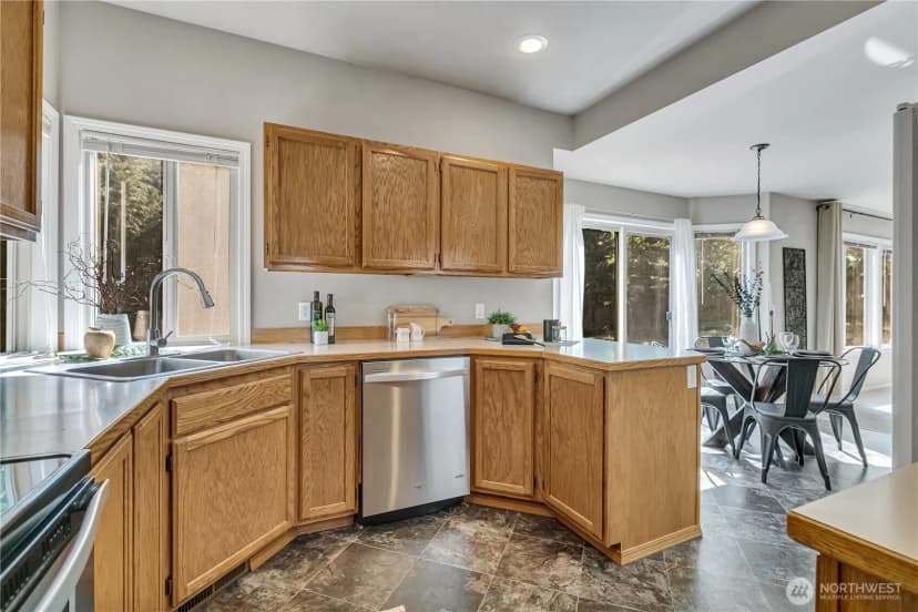 Property photo for 4004 70th Avenue Nw, Gig Harbor photo 11