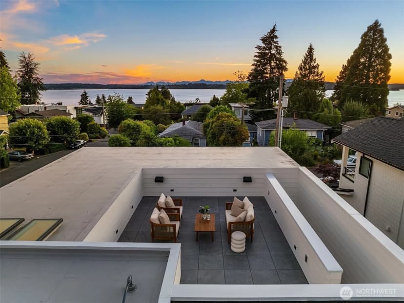 Property photo for 10232 Ne 65th Street, Kirkland photo 34