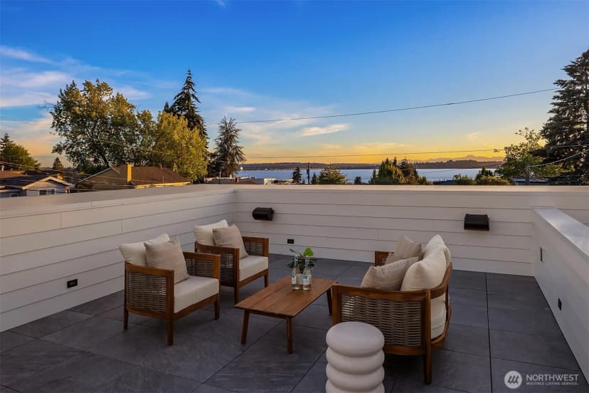 Property photo for 10232 Ne 65th Street, Kirkland photo 33