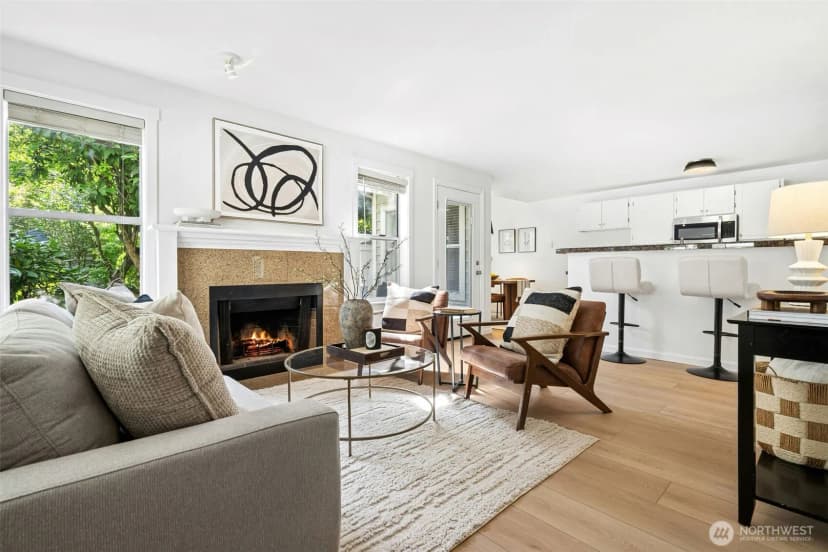 Property photo for 12737 Ne 132nd Street, Kirkland photo 6