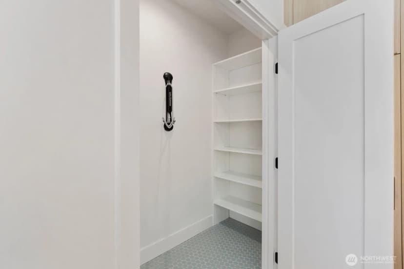 Property photo for 3938 S Angeline Street, Seattle photo 10