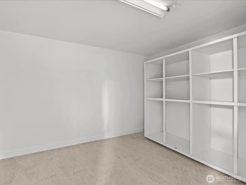 Property photo for 20631 120th Avenue Se, Kent photo 11