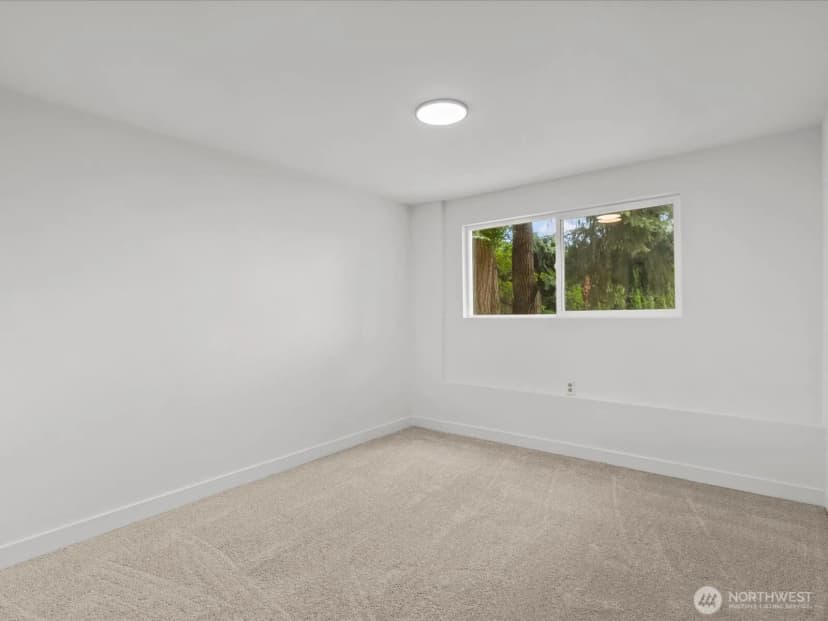 Property photo for 20631 120th Avenue Se, Kent photo 10