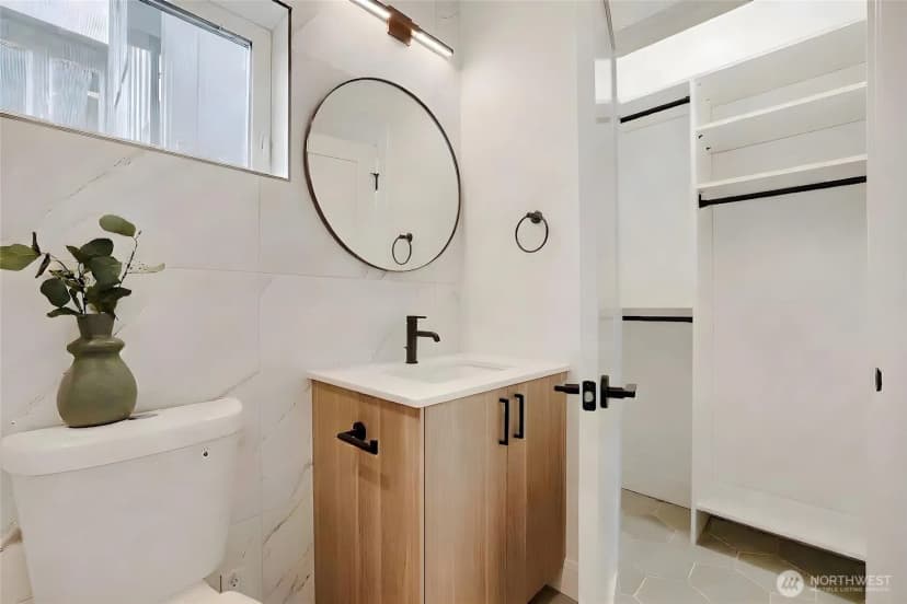 Property photo for 5042 35th Avenue Ne, Seattle photo 17