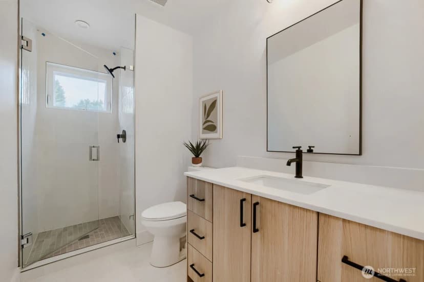 Property photo for 5042 35th Avenue Ne, Seattle photo 12