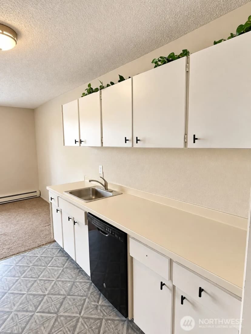Property photo for 924 Shorewood Drive #e56, Bremerton photo 4
