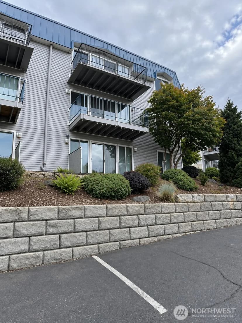 Property photo for 924 Shorewood Drive #e56, Bremerton photo 15