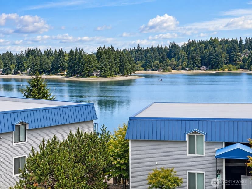 Property photo for 924 Shorewood Drive #e56, Bremerton photo 16