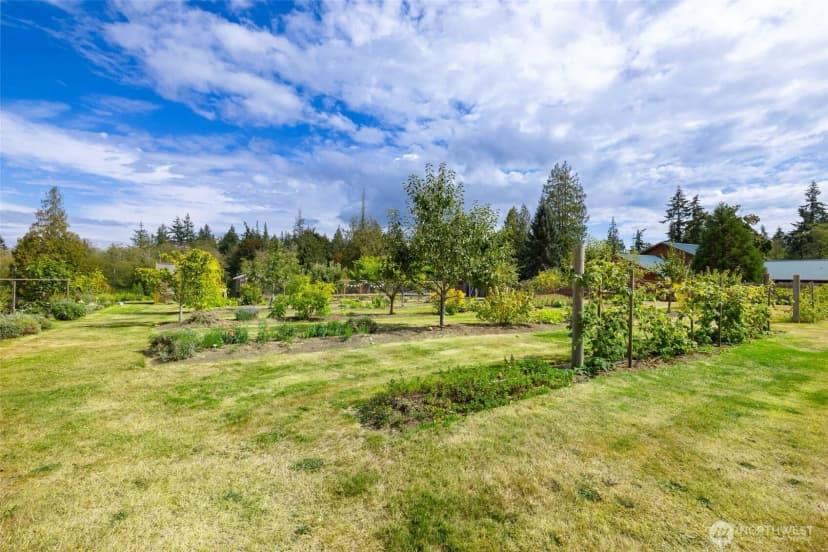 Property photo for 5196 Foxglove Lane, Langley photo 10