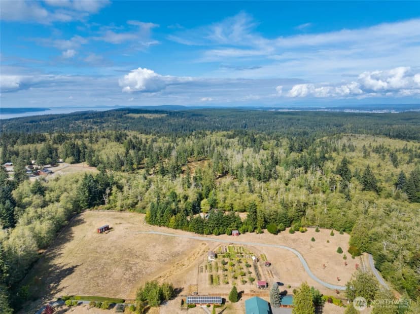 Property photo for 5196 Foxglove Lane, Langley photo 4