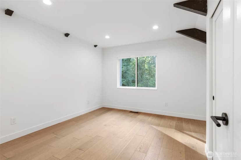 Property photo for 16455 Agate Point Road Ne, Bainbridge Island photo 27