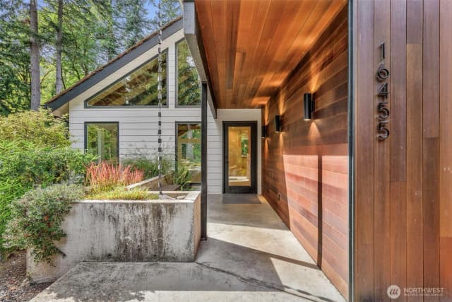 Property photo for 16455 Agate Point Road Ne, Bainbridge Island photo 4