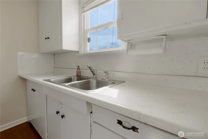 Property photo for 510 S 58th Street, Tacoma photo 10