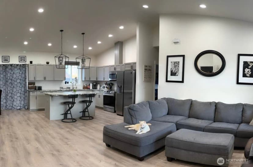 Property photo for 1822 Kristina Lane, Wenatchee photo 2