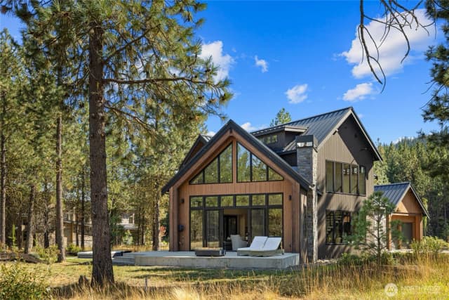 Property photo for 321 Southern Star Lane, Cle Elum
