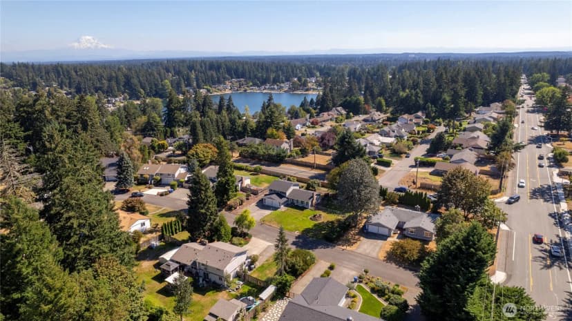 Property photo for 10116 100th Street Ct Sw, Lakewood photo 22